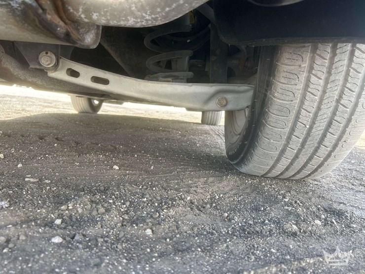 2017-ford-explorer-image-7