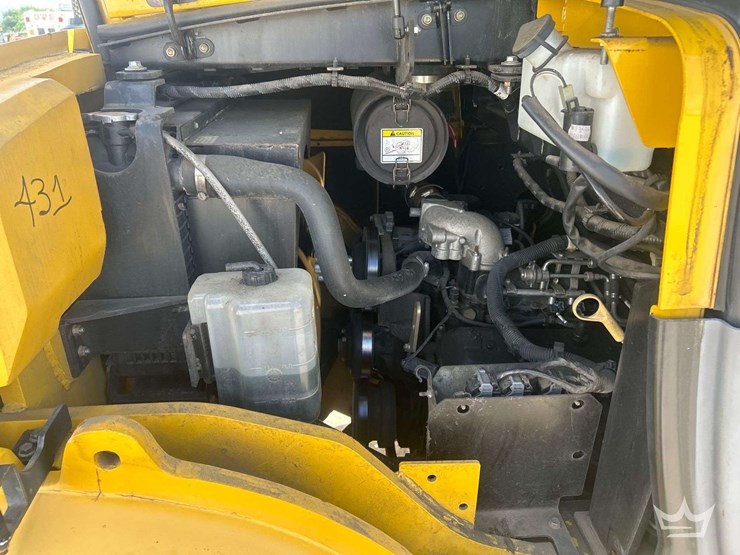 2009-yale-veracitor-135vx-12,150lbs-straight-mast-forklift-image-22