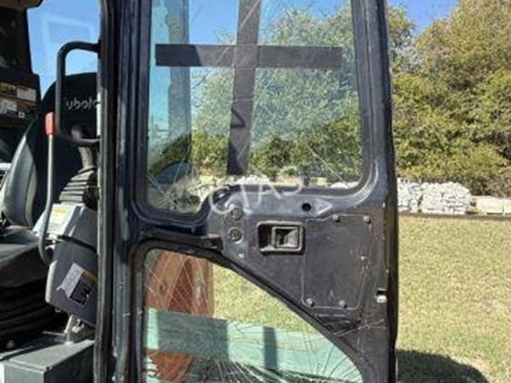 kubota-kx040-4-image-13