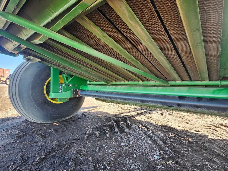 2021-john-deere-560r-image-9