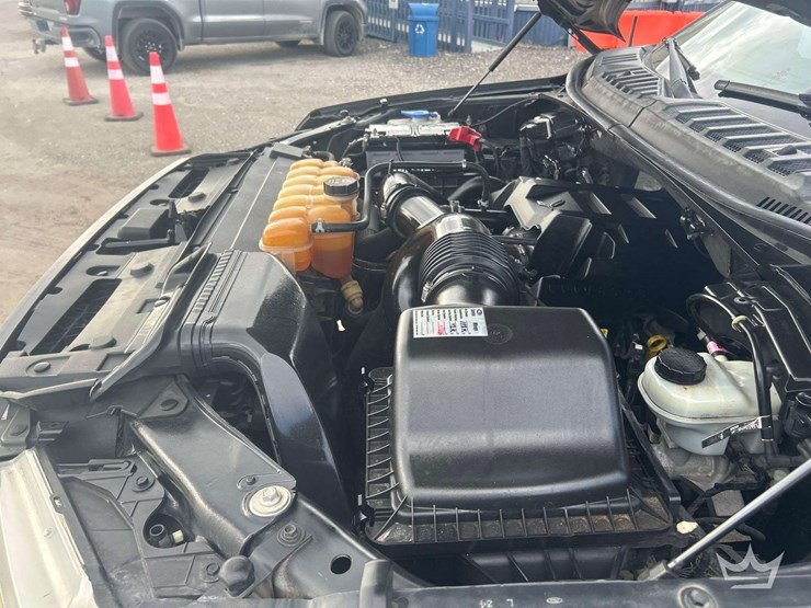 2016-ford-f150-image-9