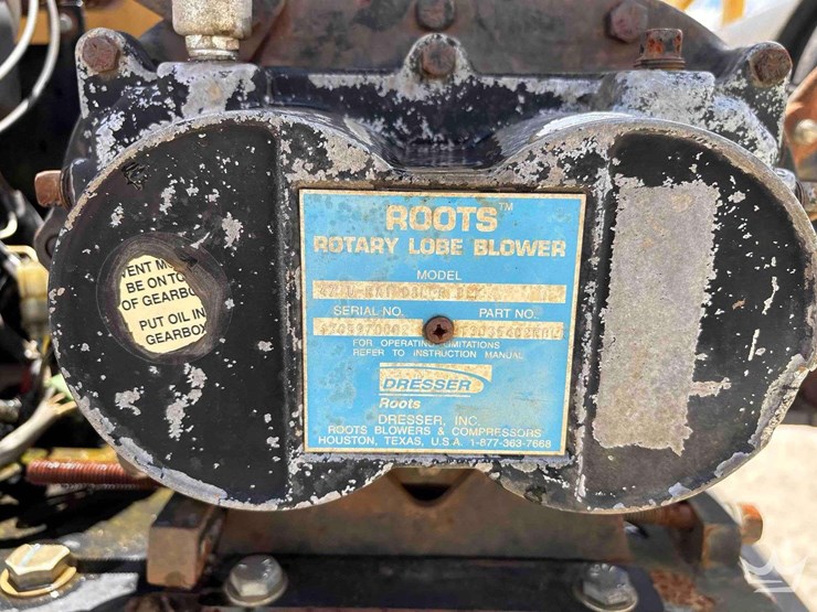 2013-vermeer-v800g-t/a-towable-vacuum-trailer-image-8