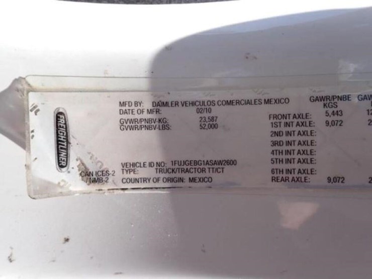 2010-freightliner-cascadia-t/a-hiway-tractor---day-image-9