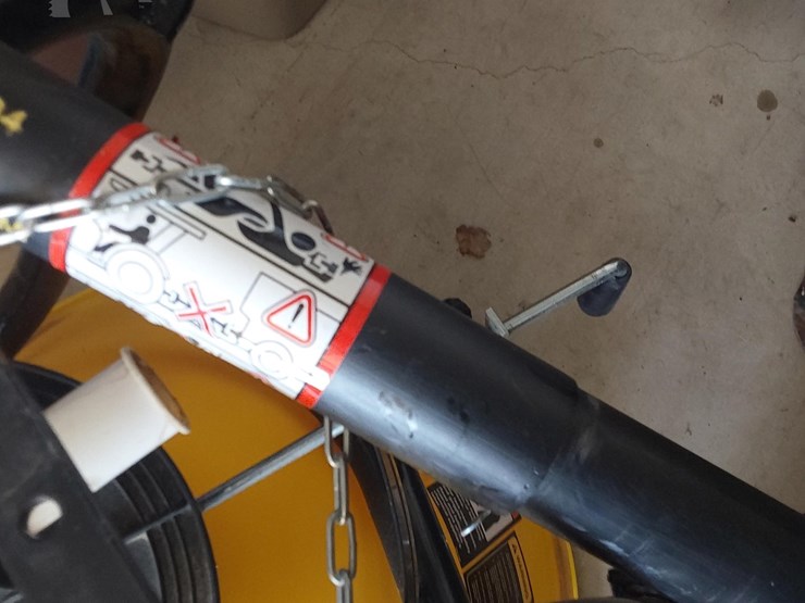 2023-mahindra-1635-hst-image-56