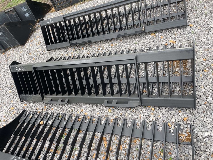 greatbear-78-inch-rock-bucket-image-2