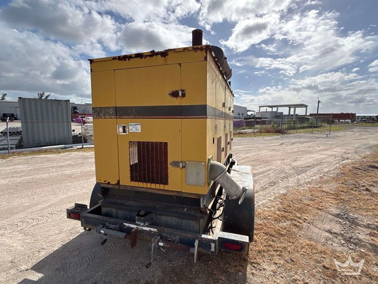 1997-generac-t/a-towable-175kw-diesel-generator-image-3