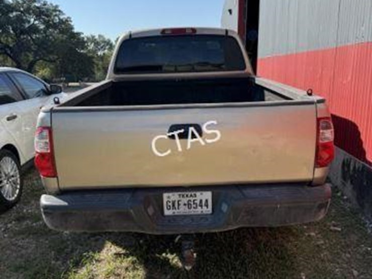 2006-toyota-tundra-image-16