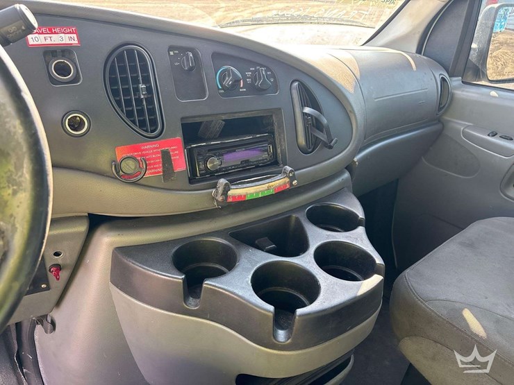 2008-ford-e350-image-16