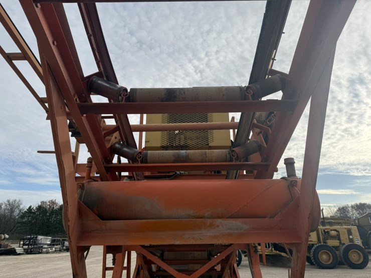 john-deere-8-image-48