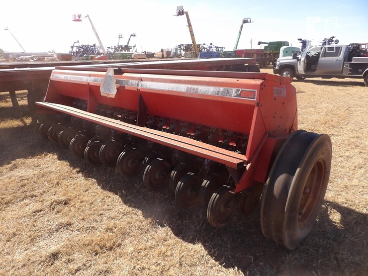 case-ih-5300-image-3