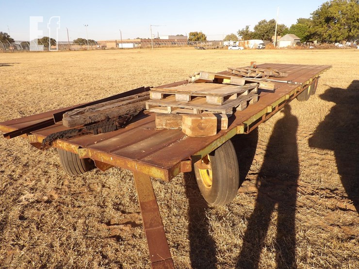 big-12-32'-trailer-image-1