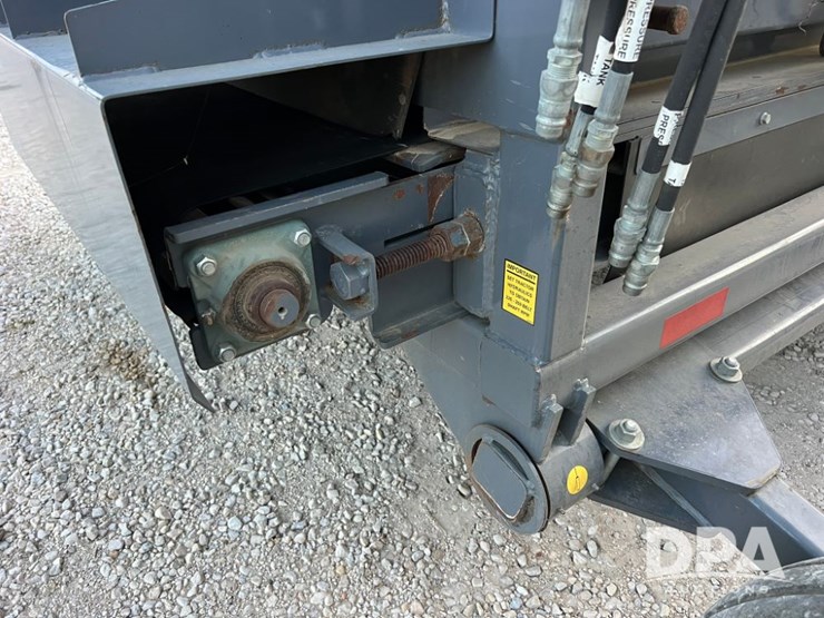 2016-loftness-240d-windrowing-crop-shredder-(lld1373)-image-18