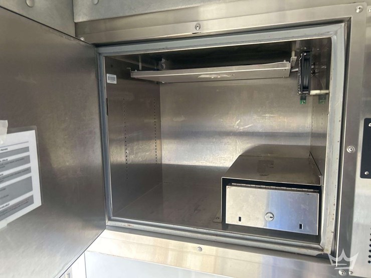 2013-ford-f550-image-22