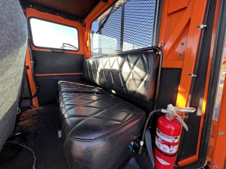 2000-tucker-terra-2000-sno-cat-image-20