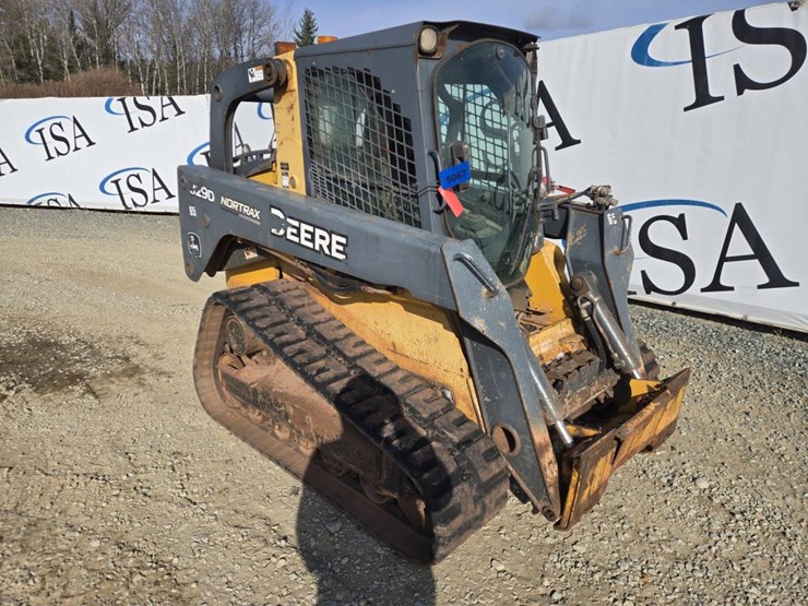 john-deere-329d-image-7