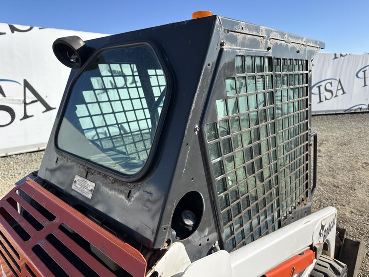 2015-bobcat-s70-image-20