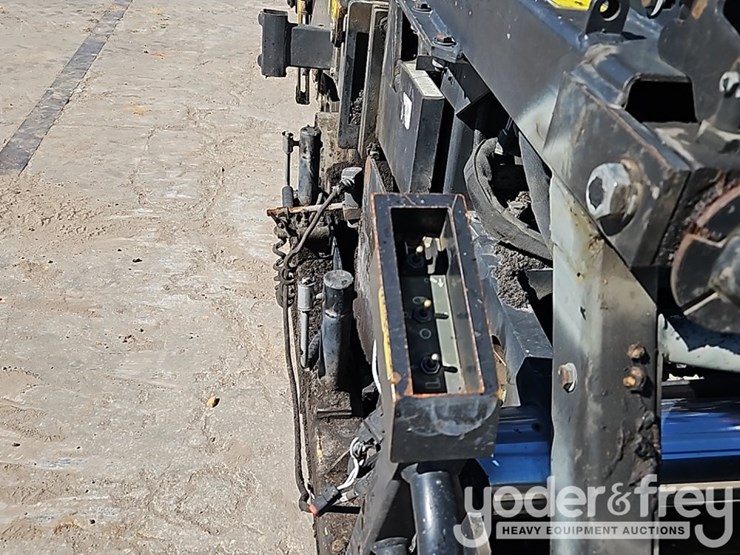 2012-caterpillar-ap-655d-image-26