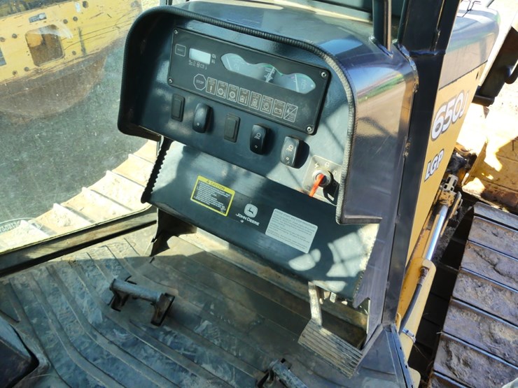 2006-deere-650j-lgp-image-10
