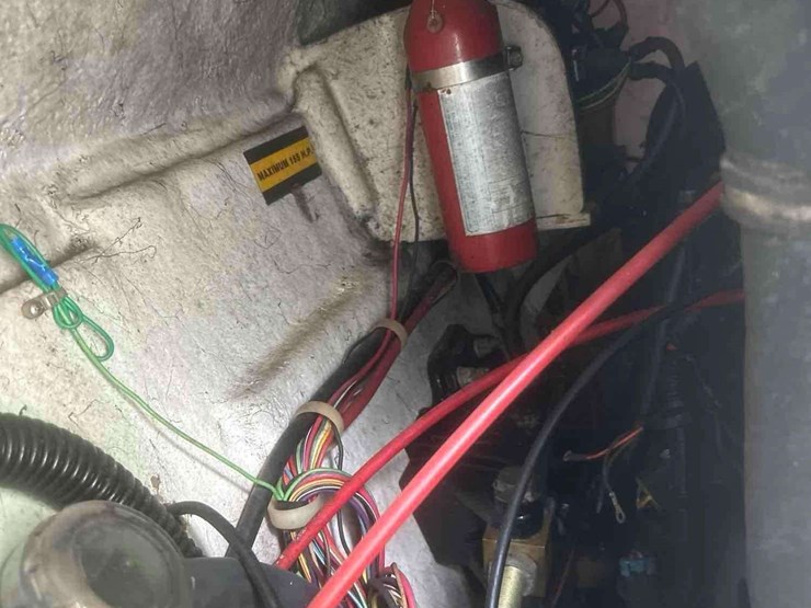 1992-byq-boat-and-trailer-image-28