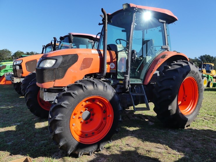 2014-kubota-m8560d-image-1