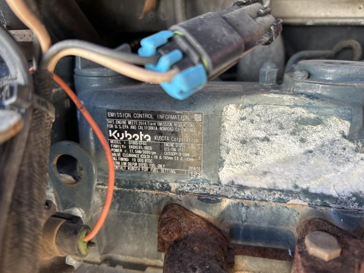 2015-bobcat-s70-image-42