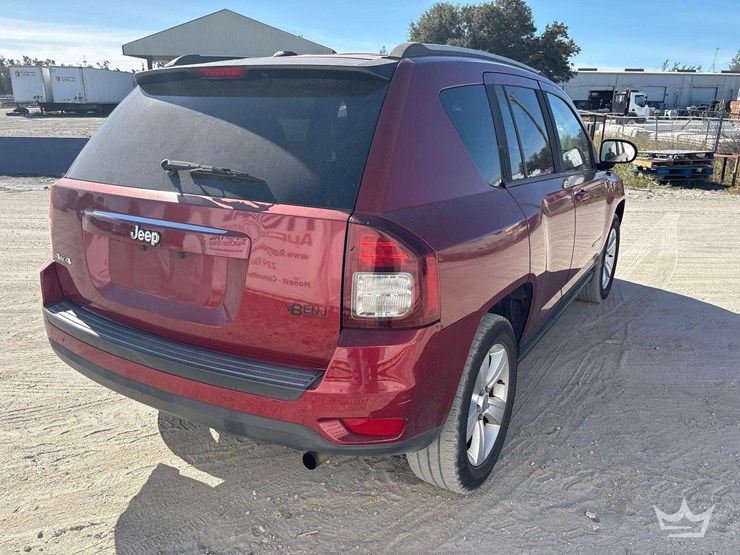 2016-jeep-compass-sport-image-3