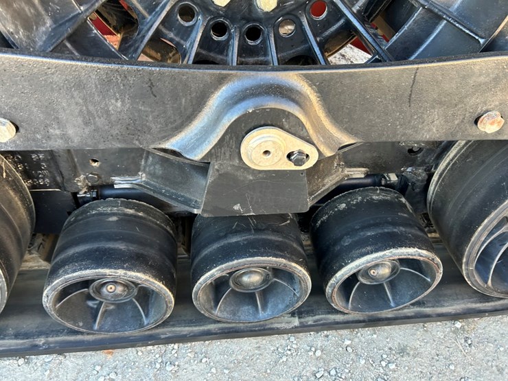 2013-case-ih-steiger-550-image-53