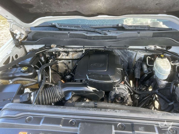 2015-chevrolet-silverado-2500-image-7