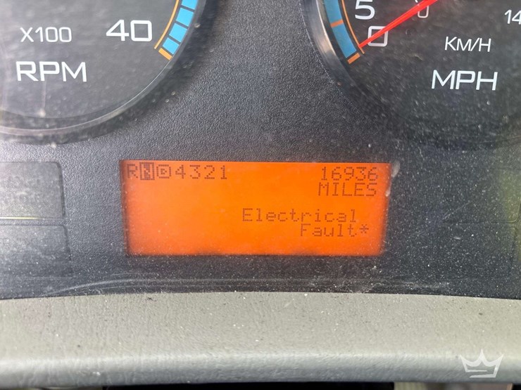 2009-international-7400-image-6