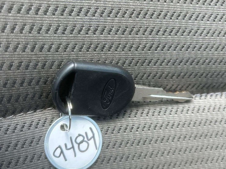 2009-ford-f250-image-32