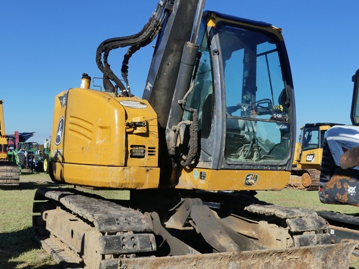 2021-deere-75g-image-3