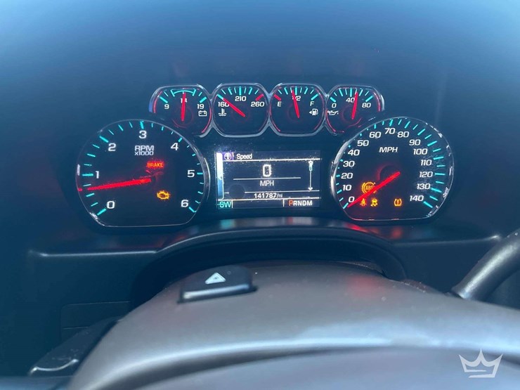 2014-chevrolet-silverado-1500-high-country-image-12