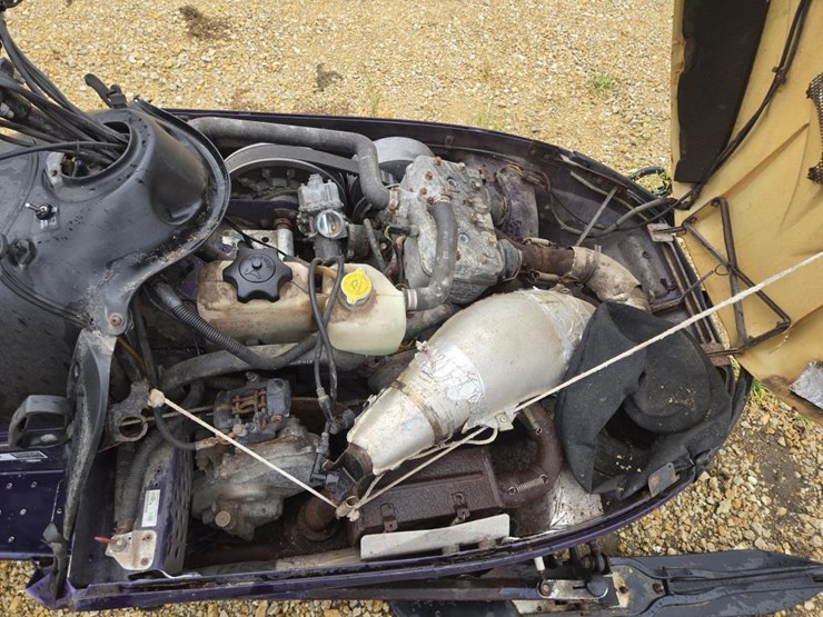 #5941-•-ski-doo-583-snowmobile--**for-parts-only**-image-7