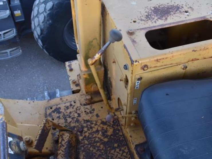 komatsu-d75-image-16