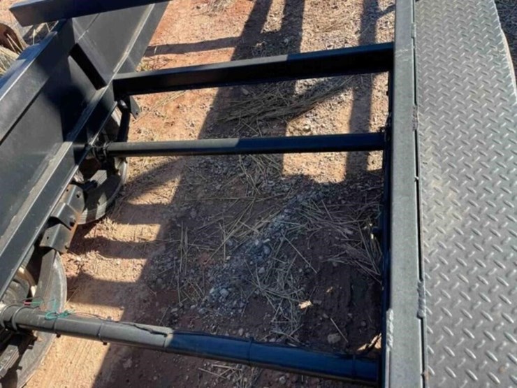 2011-maxey-gn-pipe-trailer-image-8