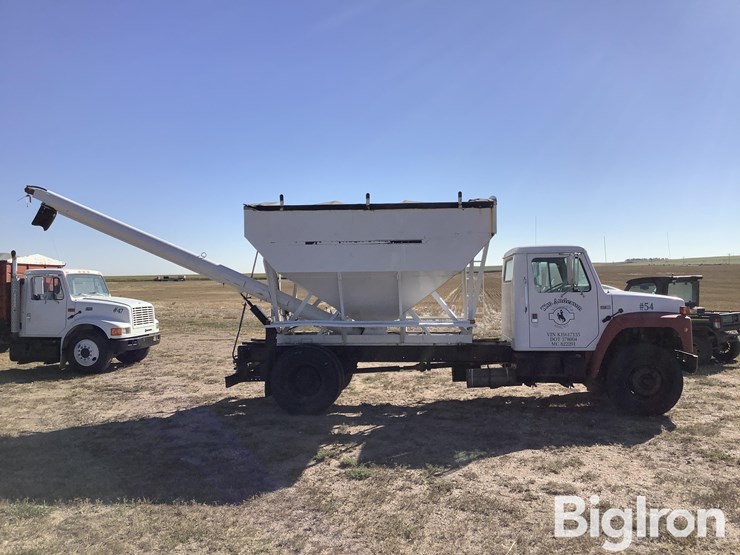 1989-international-s1954-image-4