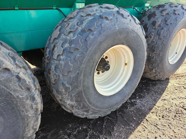 2013-gea-houle-7300-manure-tanker-image-21