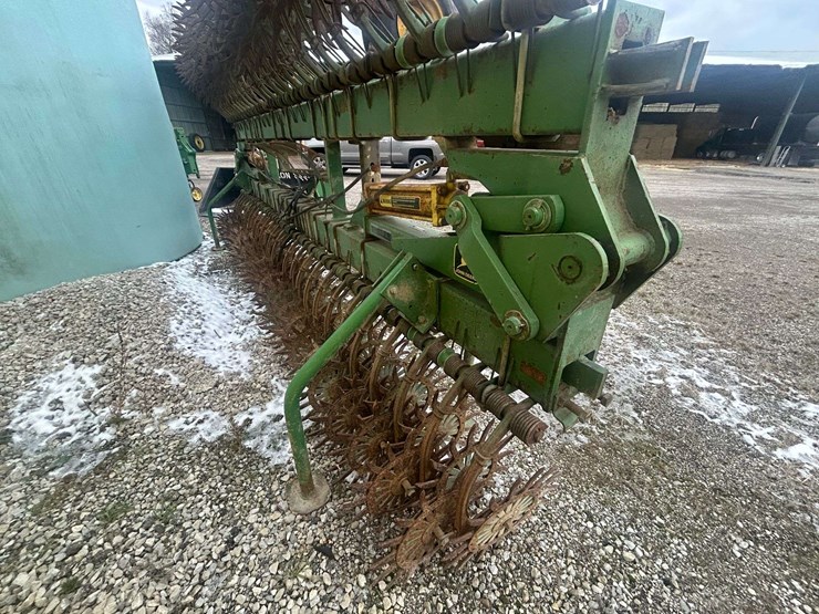 john-deere-400-image-5