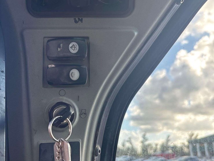 2018-caterpillar-287d-image-18