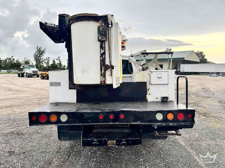 2005-chevrolet-c4500-altec-bucket-truck-image-21