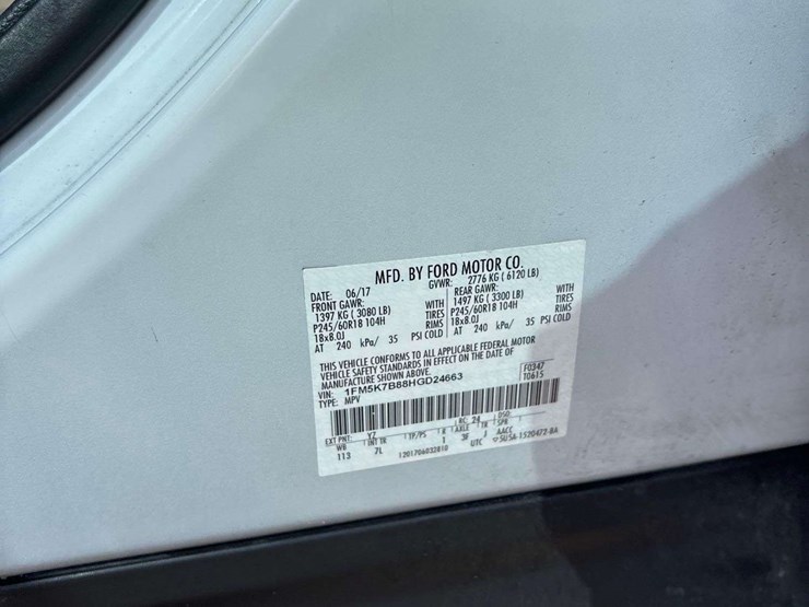 2017-ford-explorer-image-5