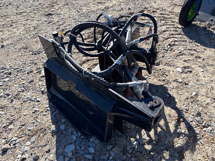 #5312-•-iranch-irlsg-mini-skid-steer-stump-grinder-image-3