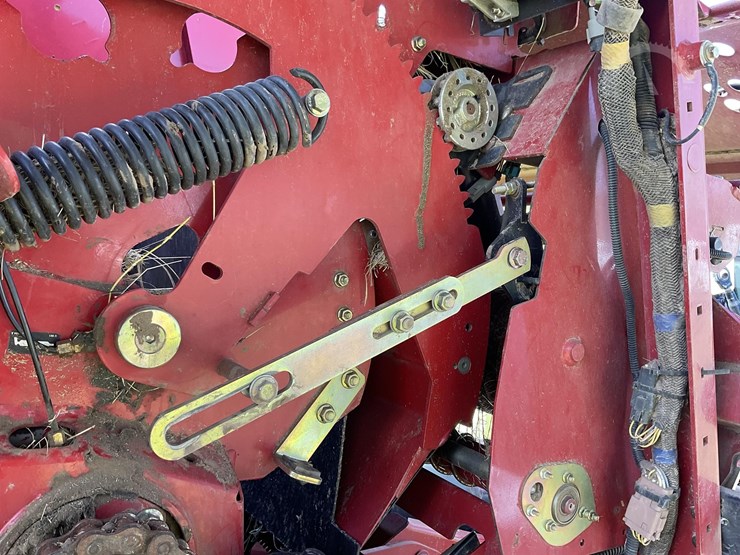 2019-new-holland-roll-belt-460-image-10