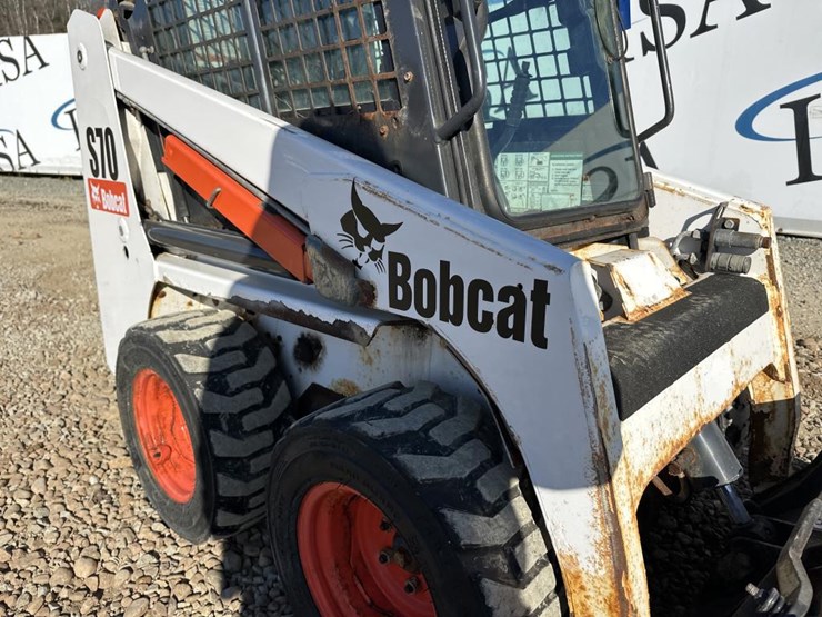 2015-bobcat-s70-image-14