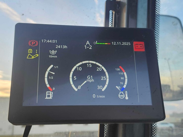 john-deere-324-image-59