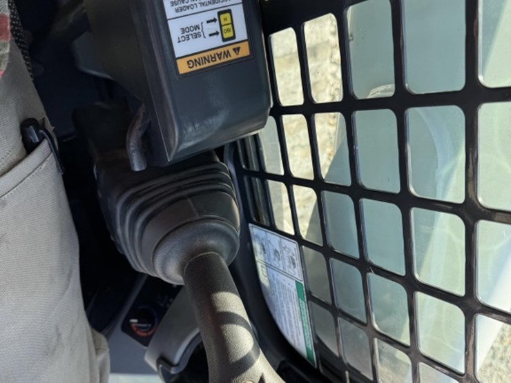 2019-bobcat-t650-image-11