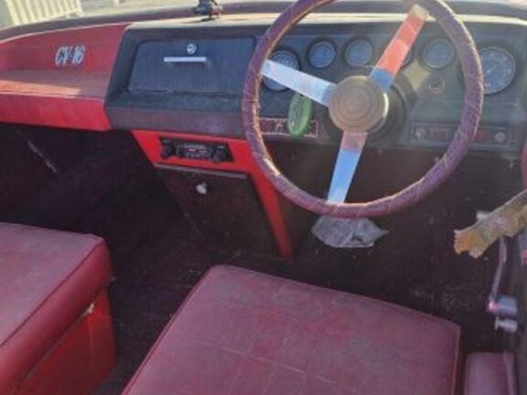 1976-glastron-motor-boat-bad-fuel-pump-image-6