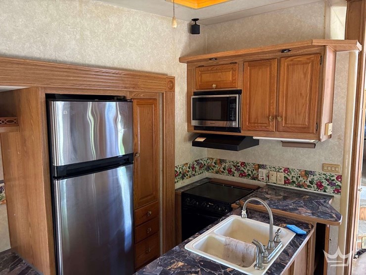 2004-fleetwood-wilderness-advantage-365-bsqs-38ft-t/a-5th-wheel-travel-trailer-image-37