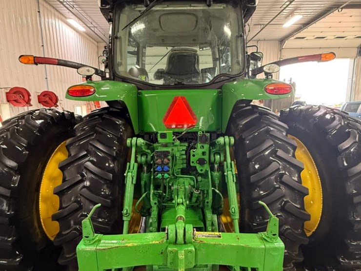 2016-john-deere-8245r-image-8