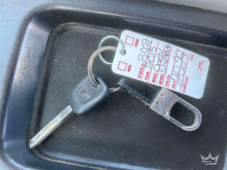 2015-chevrolet-silverado-2500-image-34